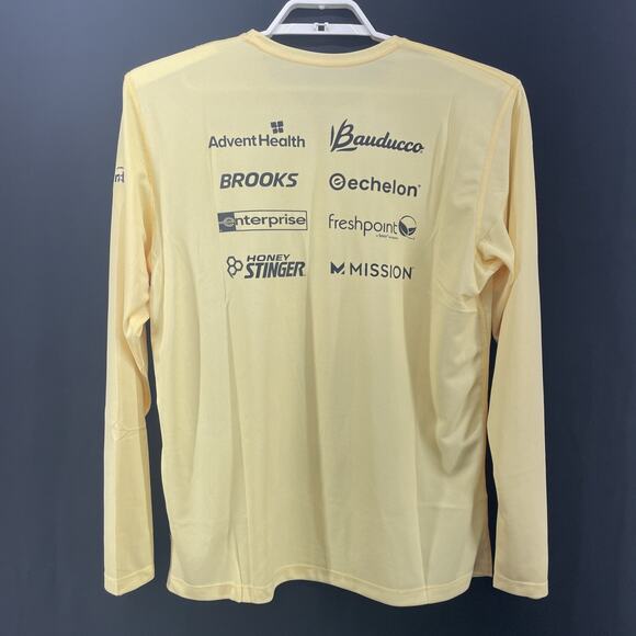 runDisney 2025 Wine & Dine 5K Mens Large Long Sleeve Shirt Brooks Mulan Yellow - Picture 5 of 14